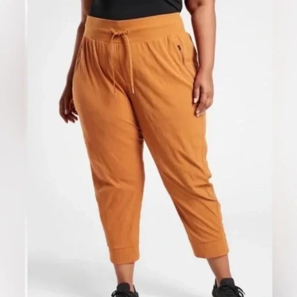 Athleta Trekkie North Jogger "Cattail Brown" SIZE 24 Plus Size Orange Yellow
